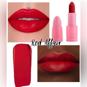 JEFFREE STAR Velvet Trap Lipstick - RED AFFAIR